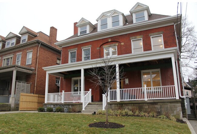 Foto del edificio - 5830 Bartlett St