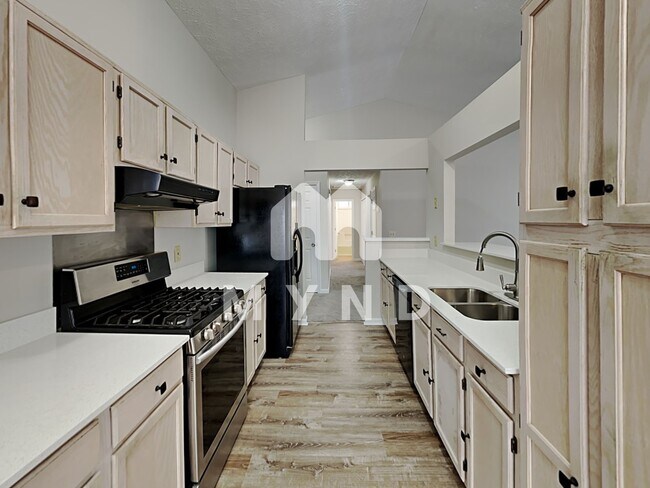 Building Photo - 3802 Starlight Trail