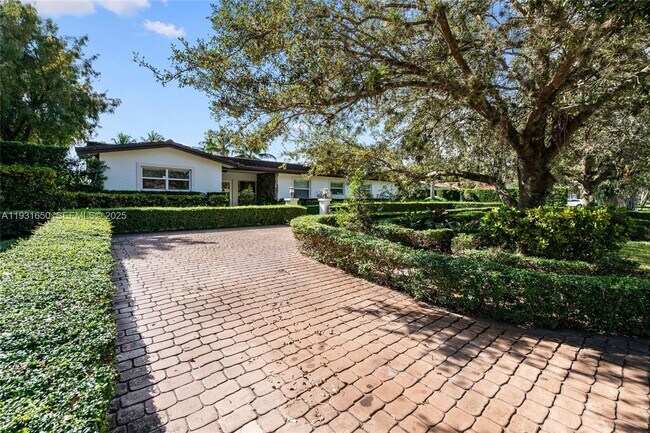 Foto del edificio - 7360 SW 115th St