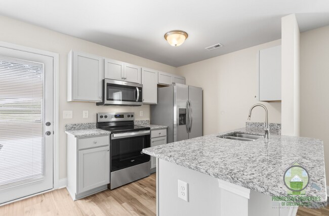 Building Photo - 211 Liberty Dr