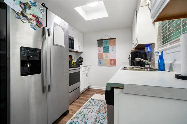 Foto del edificio - 128 Du Rhu Dr