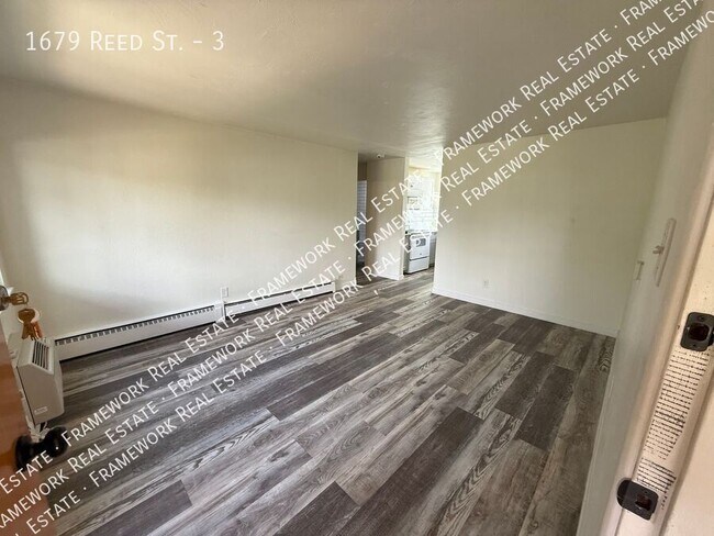 Building Photo - 1679 Reed St