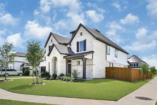 Building Photo - 8535 Oceanmist Cv Dr