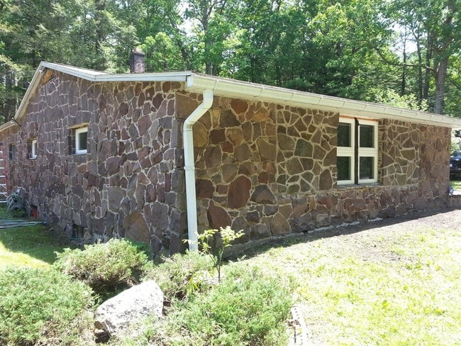 Building Photo - 37 Nesco Manor Rd