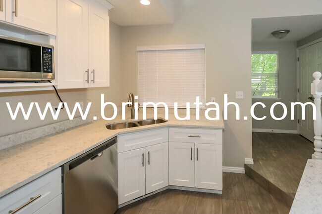 Foto del edificio - 1153-1159-1159 Garfield Ave