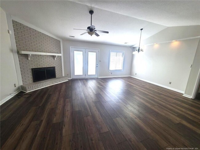 Building Photo - 6744 Irongate Dr