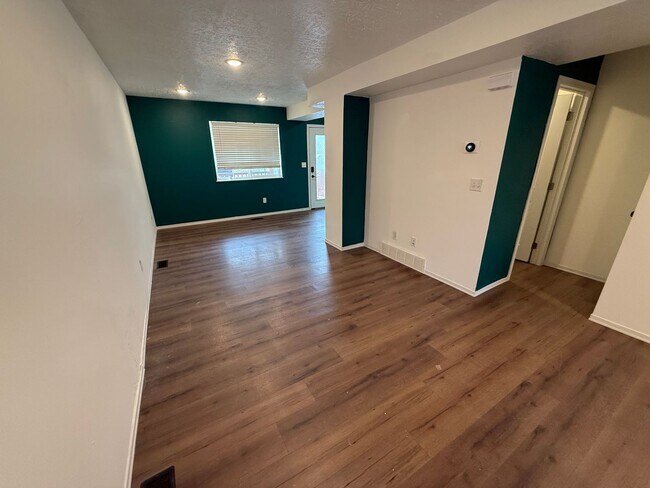 Foto del edificio - Twin Home for Rent Near Downtown Sioux Falls