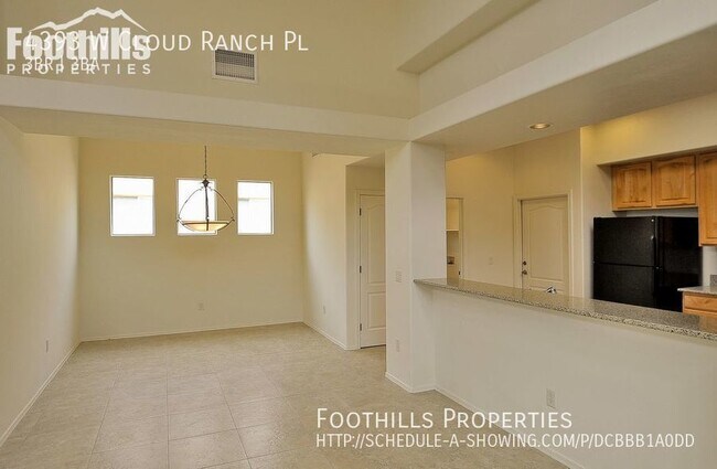 Building Photo - Sky Ranch 3 Bed Plus Den