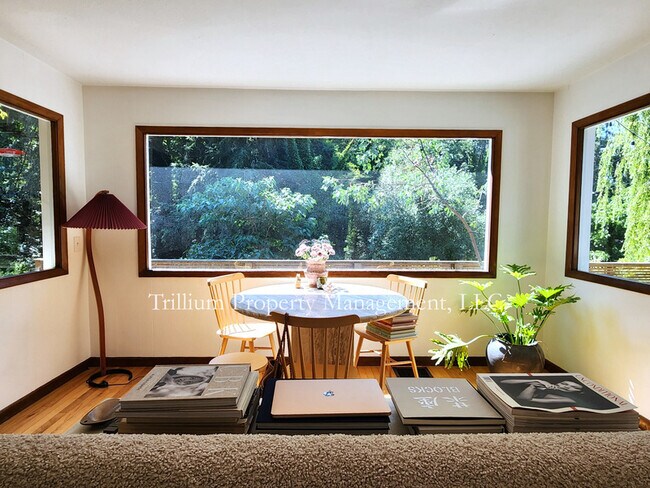 Building Photo - 3206 SW 13th Ave