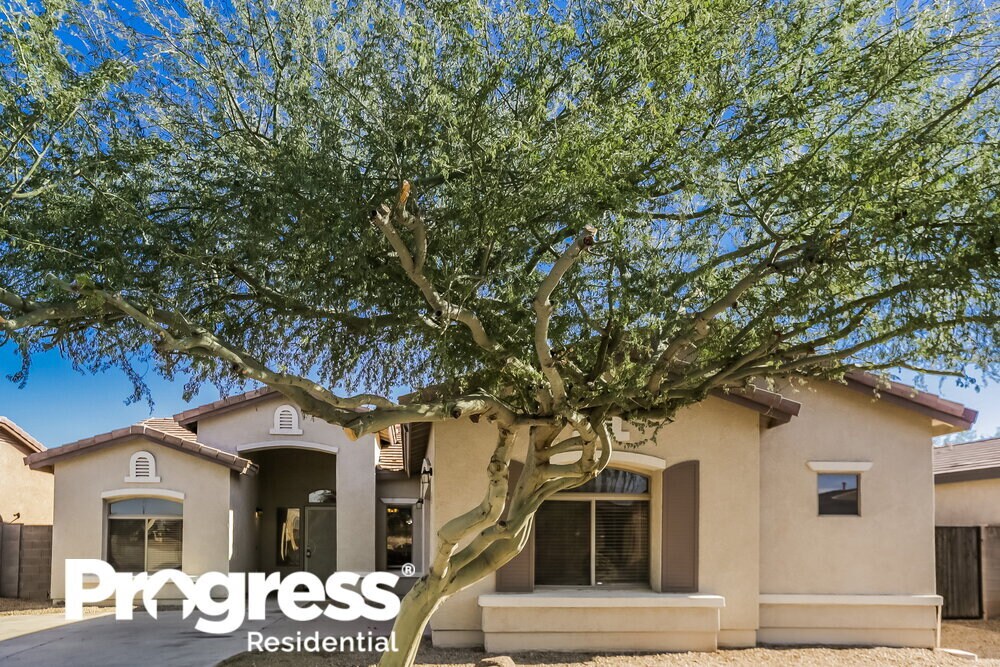 Primary Photo - 5305 S 52nd Dr