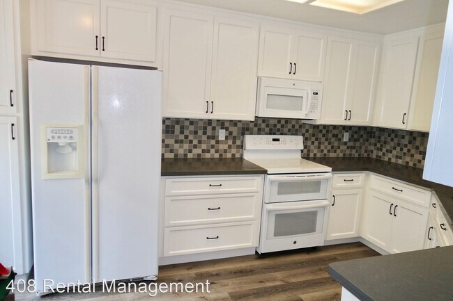 Building Photo - 2 br, 2.5 bath House - 983 La Mesa Terrace #C