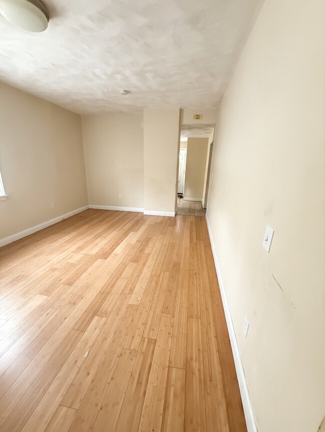 Building Photo - 34 Pratt St