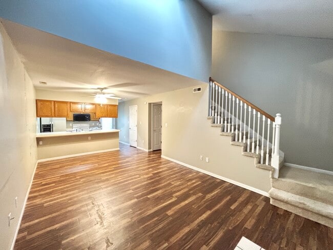Building Photo - 318 Nikki Way