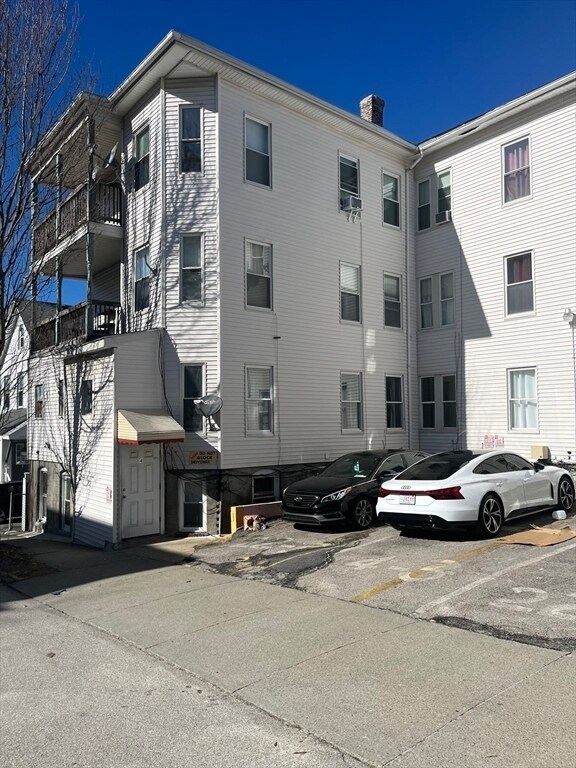 Primary Photo - 22 Hollywood St