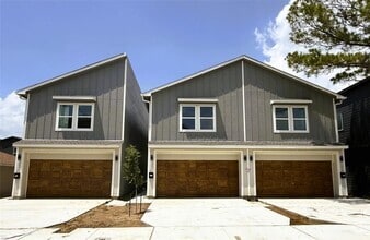 Building Photo - 3557 Noah St