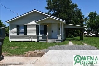 Building Photo - 2717 Cypress St