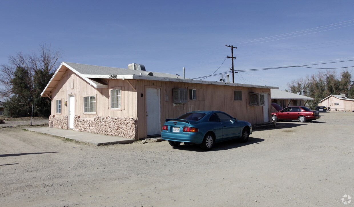 Primary Photo - 25004 W Main St