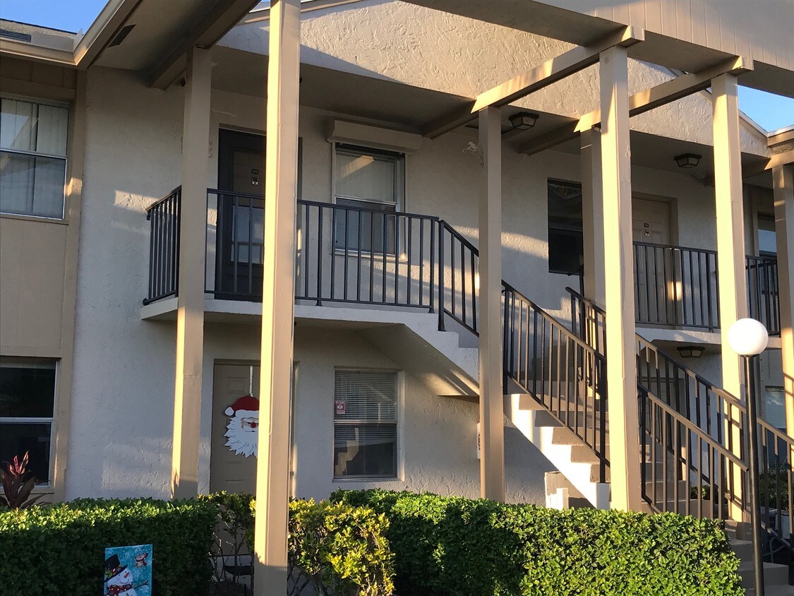 Primary Photo - 3051 SE Aster Ln