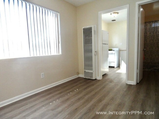 Building Photo - 5840 Albemarle St