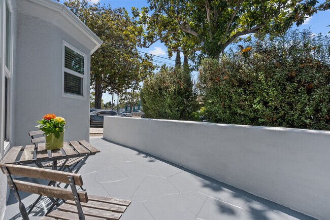 Foto del edificio - 4417 W 29th St