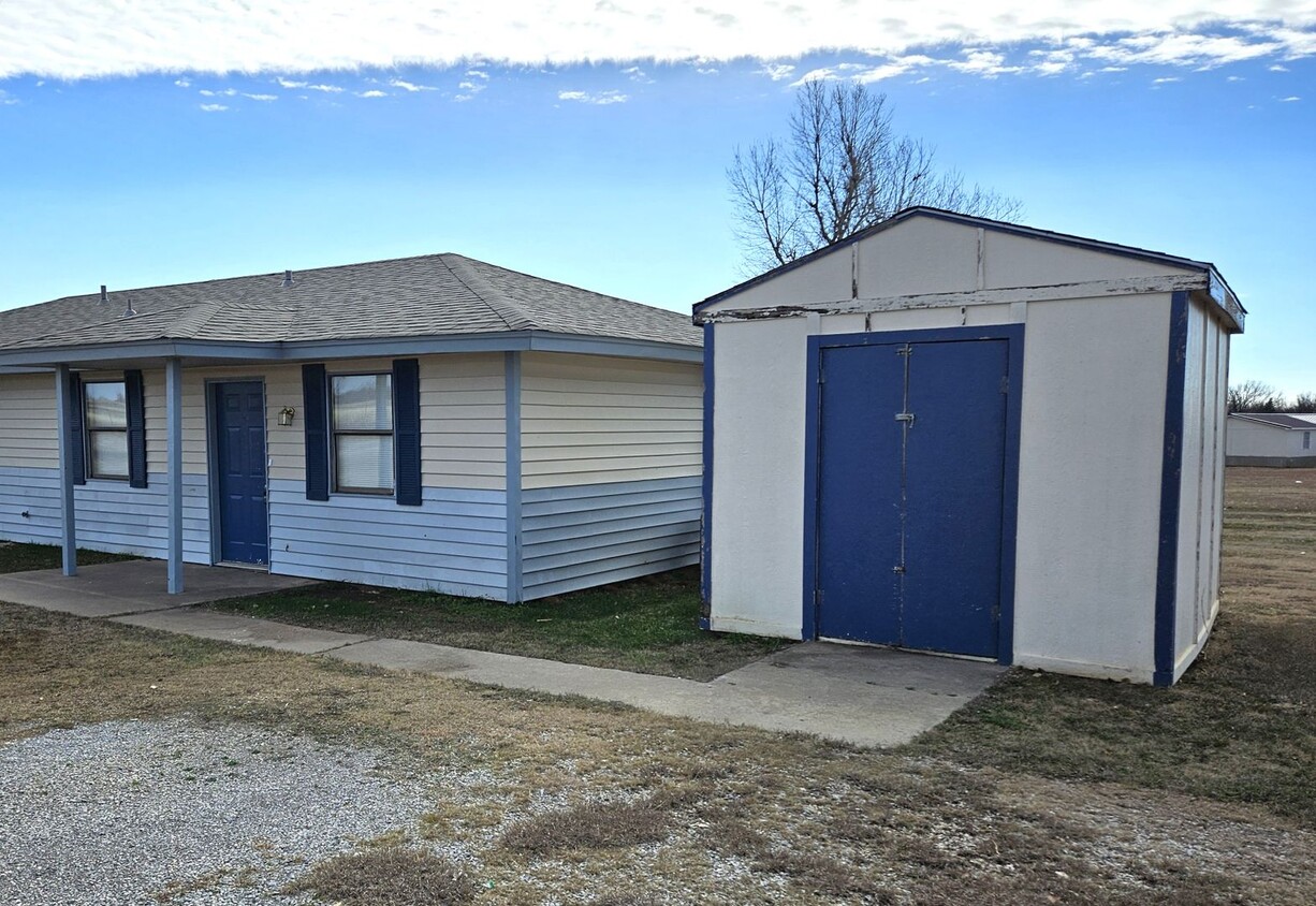 Primary Photo - ASK ABOUT OUR HALF OFF MOVE-IN SPECIAL!! M...