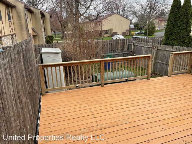 Building Photo - 3 br, 1.5 bath House - 1000 Jacksonville R...