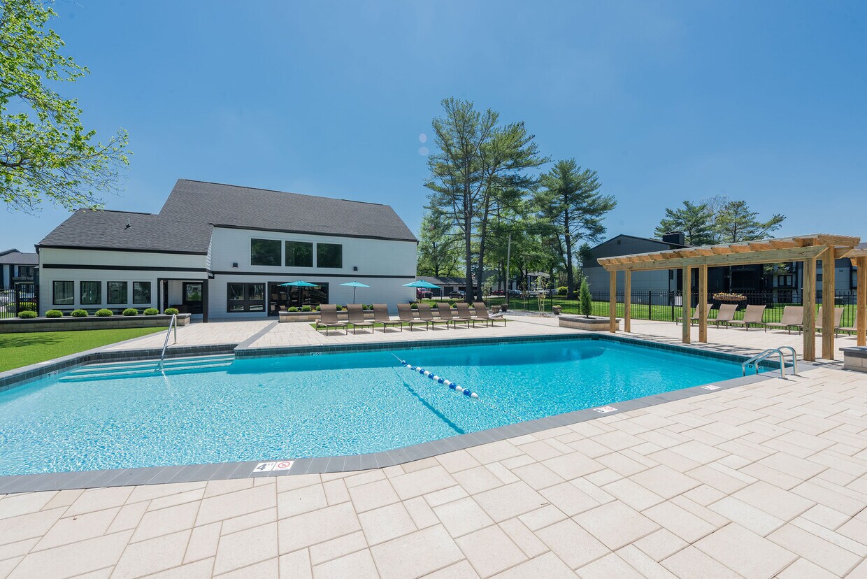 Piscina - Brendon Park Apartments