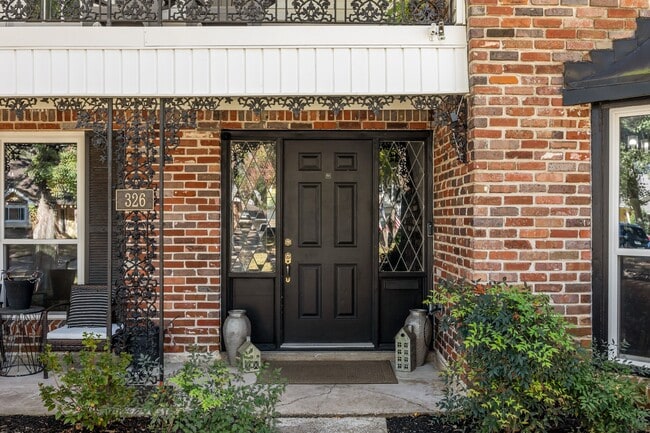 Foto del edificio - 326 Bayou View Dr