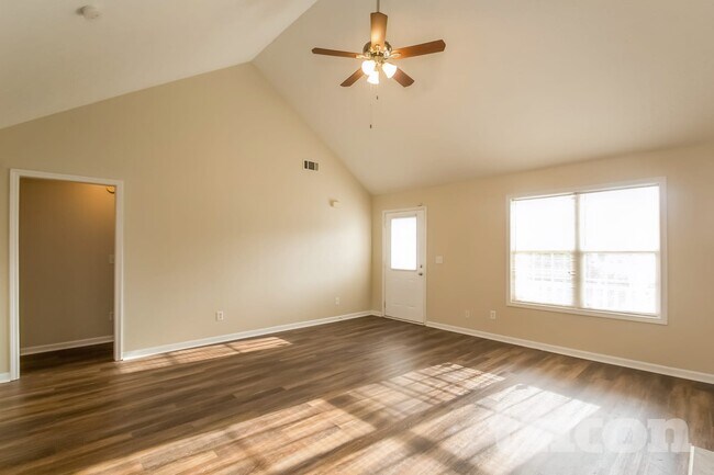 Building Photo - 218 N Winds Ct