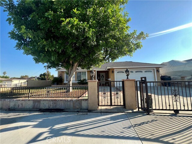 Building Photo - 1905 Poplar St