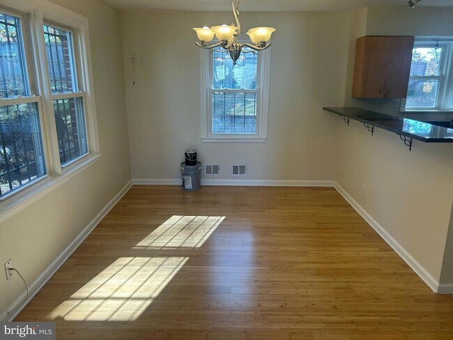 Foto del edificio - 3013 Nash Pl SE