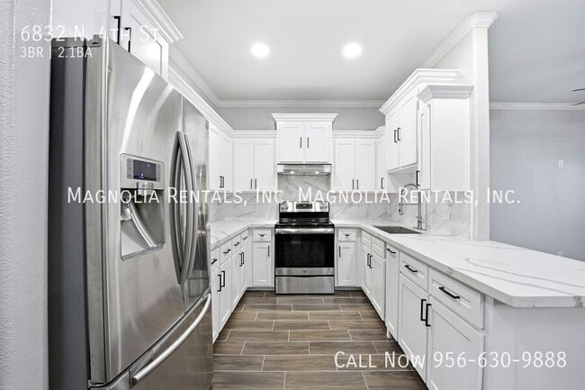 Building Photo - 6832 N 4th St