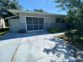 Building Photo - 4329 Palm Tree Blvd