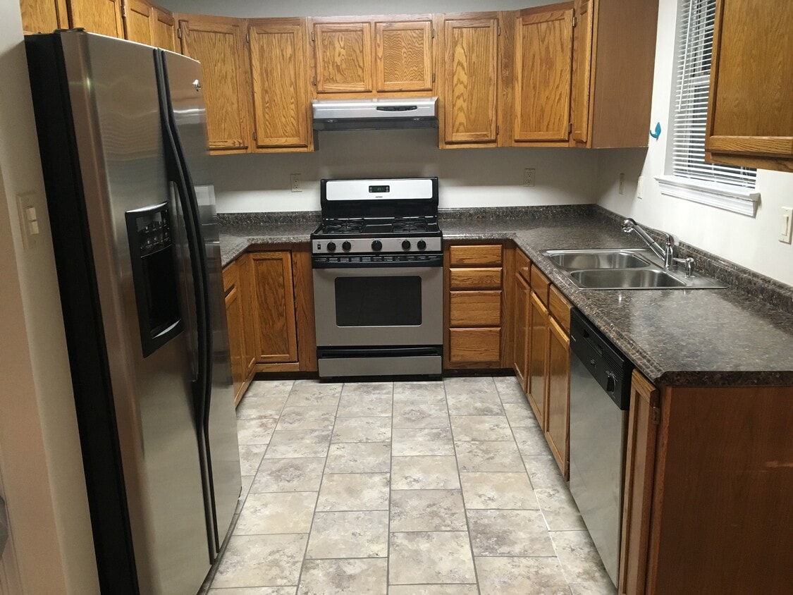 5904 Grenfell Loop, Bowie, MD 20720 Townhome Rentals in Bowie MD
