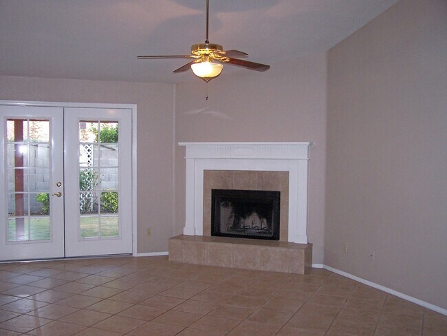 Foto del edificio - 7211 W Morrow Dr
