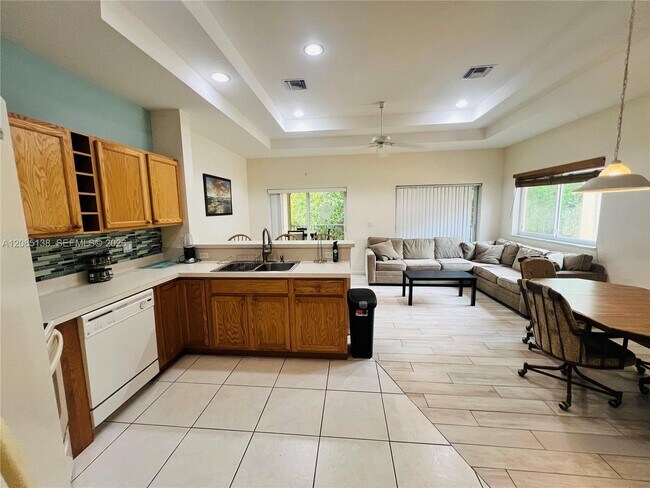 Building Photo - 8035 Carnoustie Pl