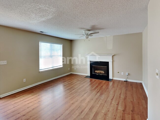 Building Photo - 3826 Tidewater Way NW