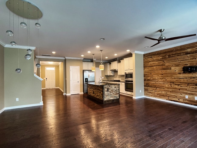 Building Photo - 1414 Southpoint Trl