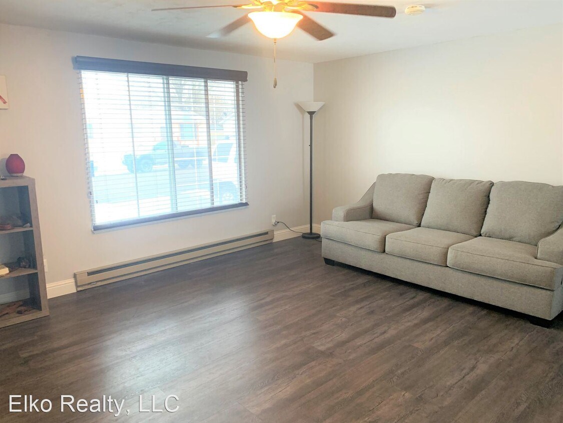 Primary Photo - 3 br, 1 bath House - 3355 Bell Avenue