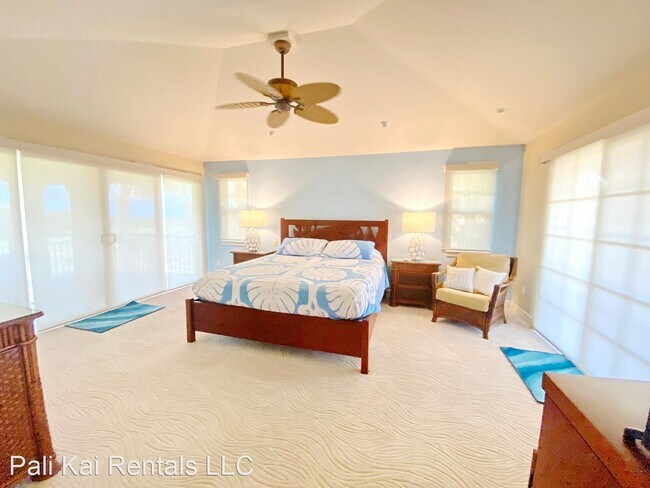 Building Photo - 4 br, 3 bath House - 933 Hihimanu Street #23
