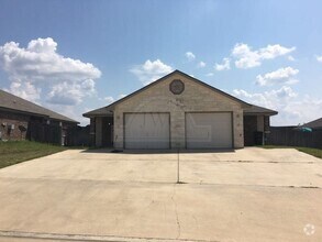 Building Photo - 1400 Powder River Dr