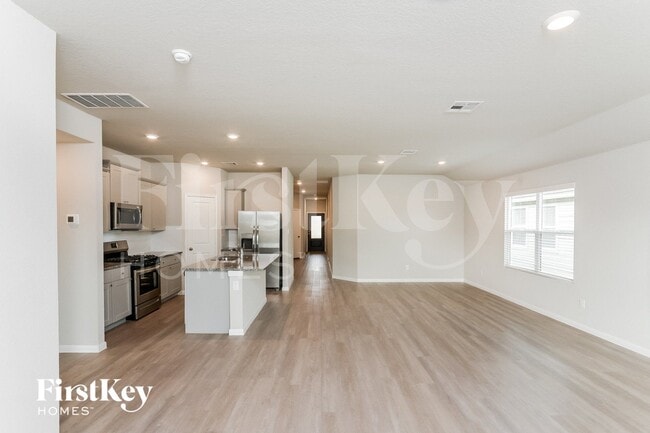 Building Photo - 14918 Bog Mill