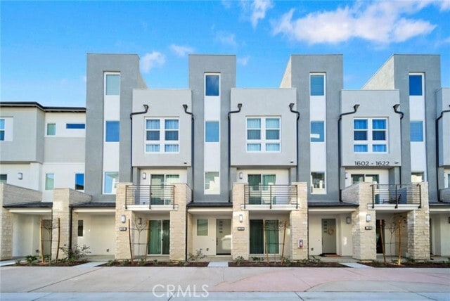 Foto principal - 1614 W Bushell St