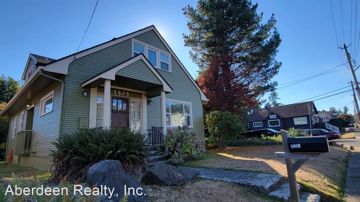 4 br, 2 bath House 1619 6TH House Rental in Aberdeen, WA