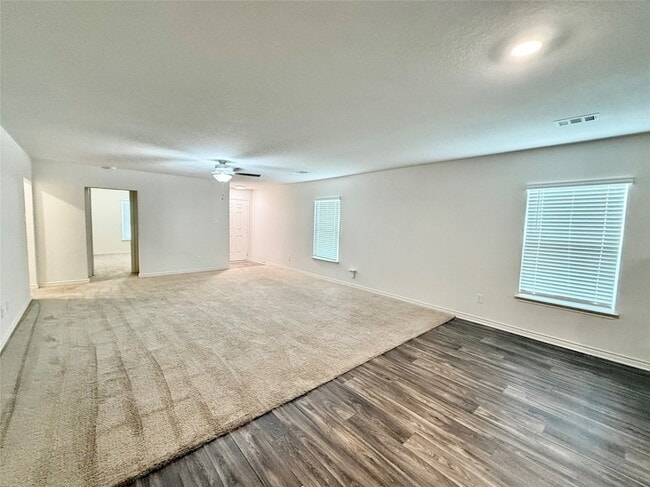 Foto del edificio - 521 Locksley Cove