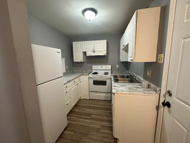 Foto del edificio - 3307 Kabel Dr