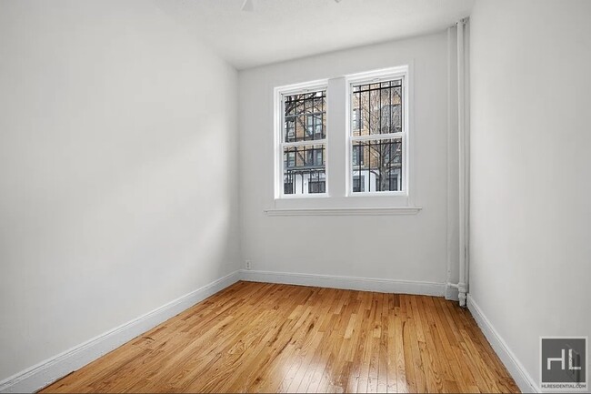 Building Photo - 874 BERGEN STREET