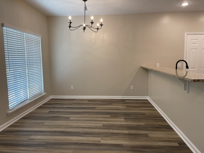 Building Photo - 503 Le Conte St