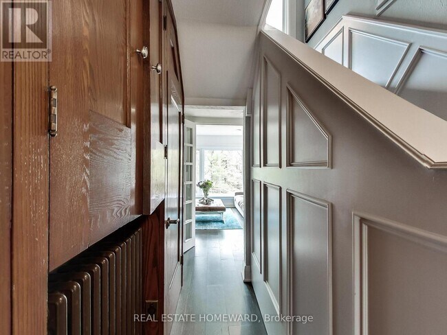 Photo du bâtiment - 15 Pine Crescent