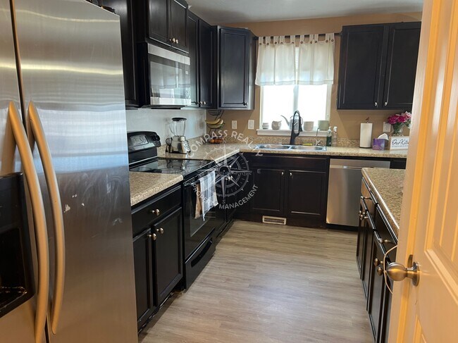 Foto del edificio - 375 Slate Drive